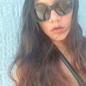 Meet your Posher, Toni